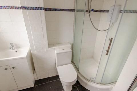 undefined, High Street, Waltham Cross EN8