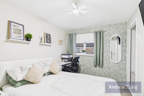 3 bedroom terraced house for sale, Keats Walk, South Shields