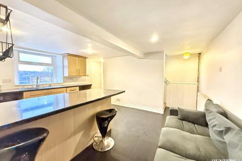 2 bedroom terraced house for sale, High Street, Hanging Heaton, Batley