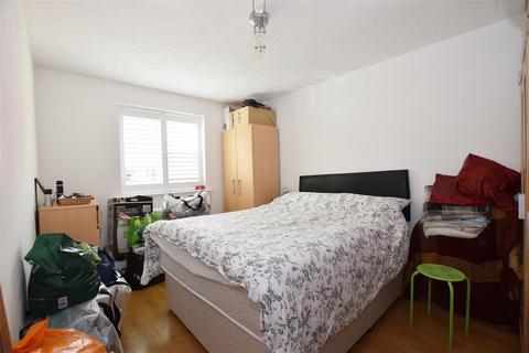 1 bedroom flat to rent, Woodvale Way, London NW11