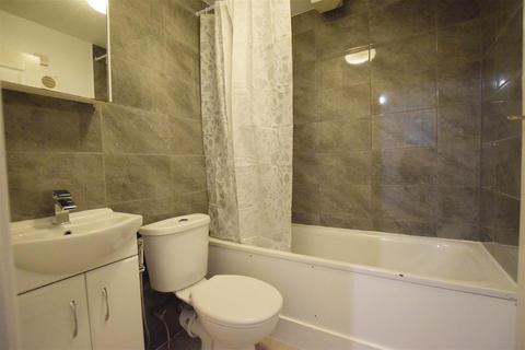 1 bedroom flat to rent, Woodvale Way, London NW11