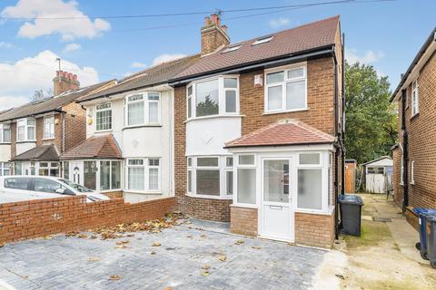 3 bedroom house to rent, Ajax Avenue, London, NW9