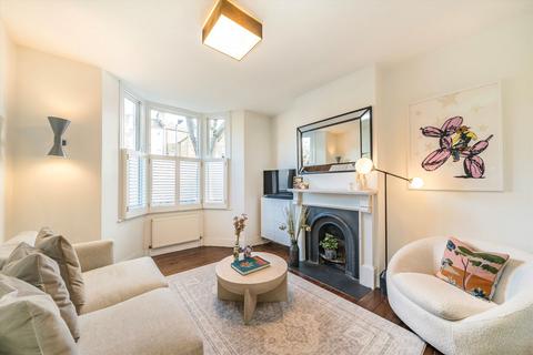 4 bedroom terraced house for sale, Dayton Grove, London SE15