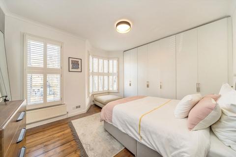 4 bedroom terraced house for sale, Dayton Grove, London SE15