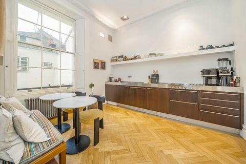 2 bedroom flat to rent, Warwick Square, London SW1V