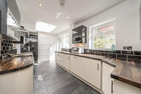 undefined, Campbell Road, Weybridge KT13