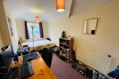 undefined, Stephens Road, M20