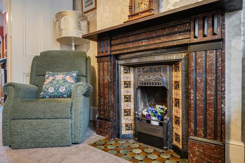 3 bedroom terraced house for sale, Bradgate Road, London SE6