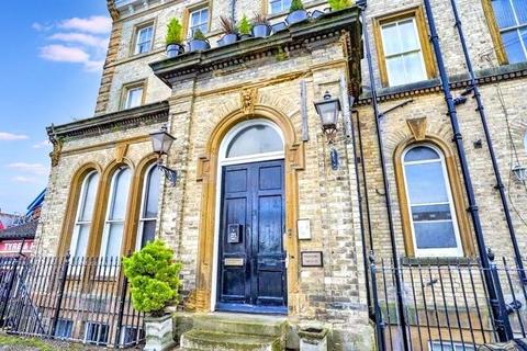2 bedroom apartment for sale, Upgang Lane, Whitby, North Yorkshire, YO21 3DT