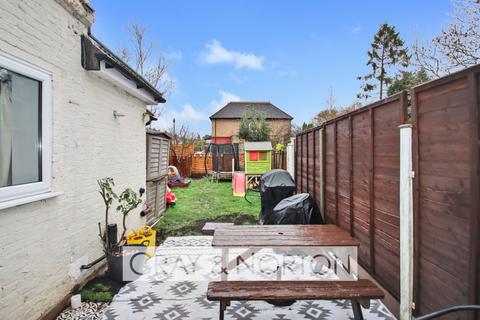 2 bedroom flat for sale, Bingham Road, Addiscombe, CR0