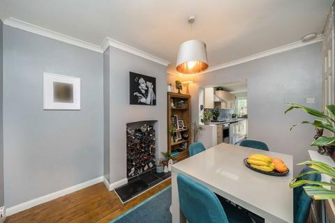 undefined, Cambridge Road, Kingston Upon Thames KT1