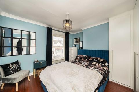 undefined, Cambridge Road, Kingston Upon Thames KT1