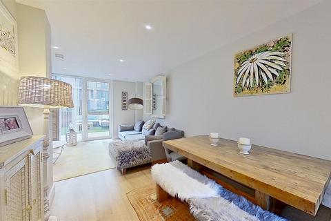 undefined, Summerstown, London