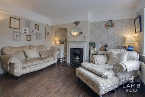 4 bedroom semi-detached house for sale, Clacton Road, Weeley Heath CO16