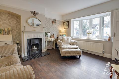 4 bedroom semi-detached house for sale, Clacton Road, Weeley Heath CO16