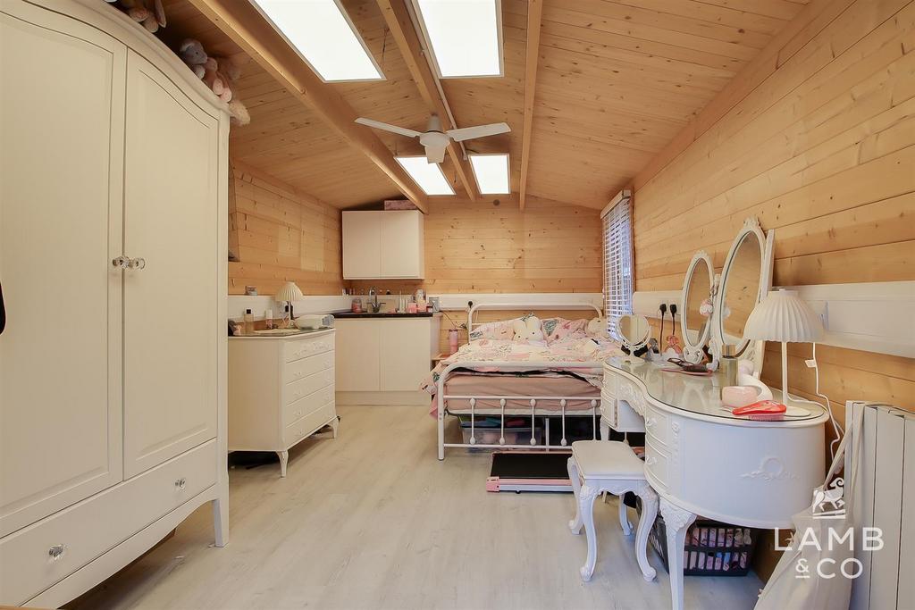 Outbuilding