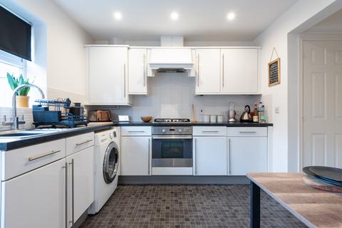 2 bedroom terraced house for sale, Hall Leys Park, Kingswood HU7