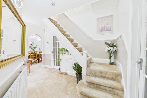 4 bedroom detached house for sale, The Fairway, Ruislip HA4