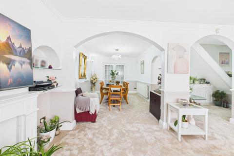 4 bedroom detached house for sale, The Fairway, Ruislip HA4