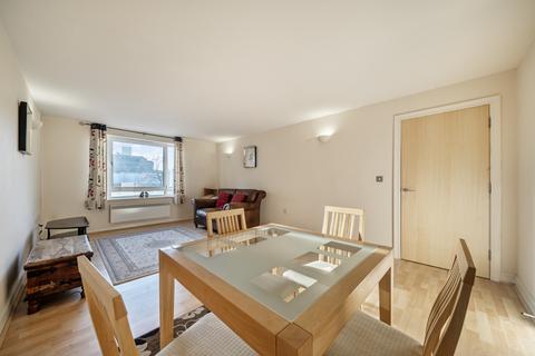 1 bedroom flat for sale, WOKING