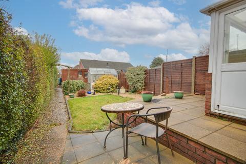 3 bedroom semi-detached house for sale, SHOLING! NO FORWARD CHAIN! POTENTIAL TO IMPROVE!