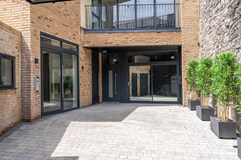 undefined, High Street, Portishead BS20
