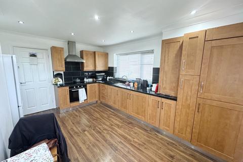 2 bedroom flat for sale, Corry Close, Blackhall Colliery, Hartlepool, County Durham, TS27