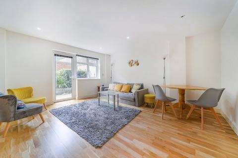 1 bedroom flat for sale, Goswell Road, London, EC1V