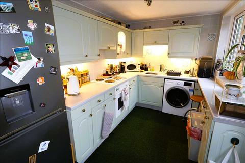 2 bedroom terraced house for sale, Milton Keynes MK12