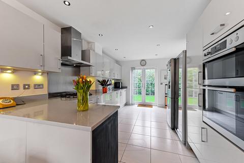 5 bedroom detached house for sale, Ambridge Lane, Glebe Farm, Milton Keynes, MK17