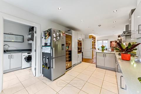 5 bedroom detached house for sale, Ambridge Lane, Glebe Farm, Milton Keynes, MK17