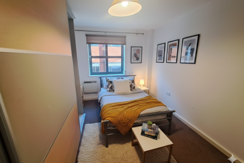 2 bedroom apartment to rent, 2 bed with Parking and Balcony in the Ropewalks with Balcony