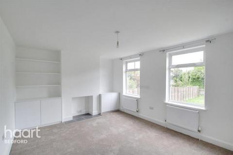 3 bedroom end of terrace house for sale, Radwell Road, Bedford