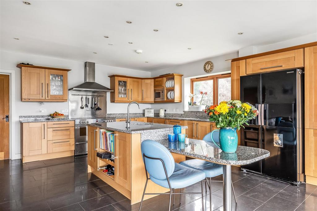 Kitchen/Dining