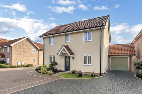 3 bedroom detached house for sale, Wool Road, Bury St. Edmunds