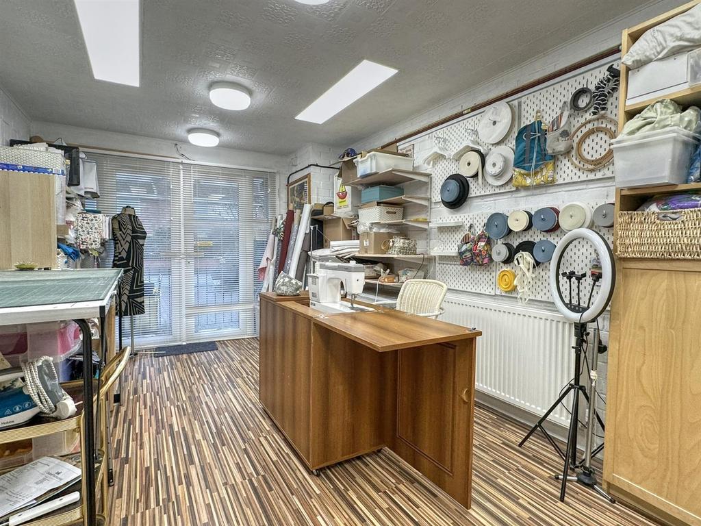 Home office / workshop