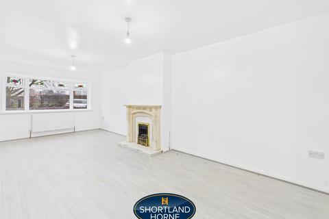 3 bedroom end of terrace house to rent, Beake Avenue, Coventry CV6