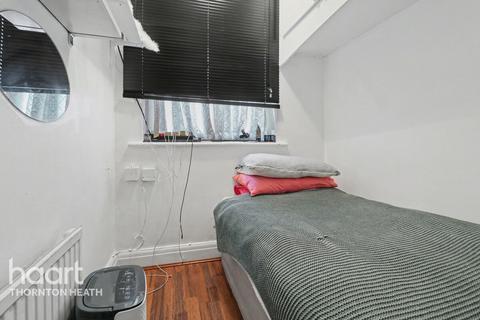Kynaston Crescent, Thornton Heath