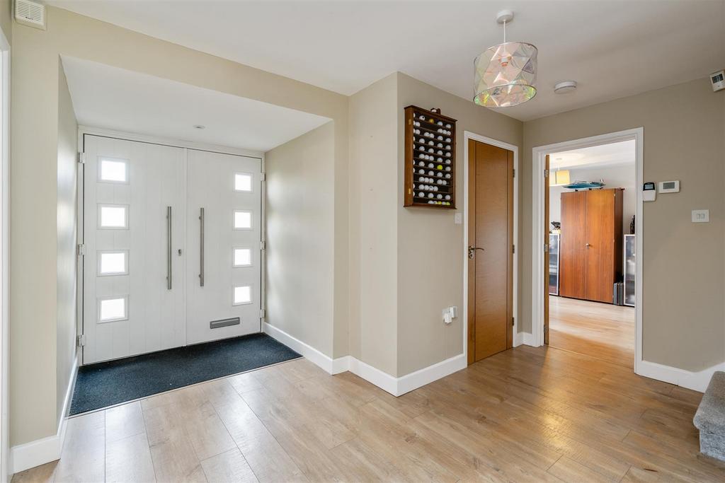 24 Warren Drive 21.jpg