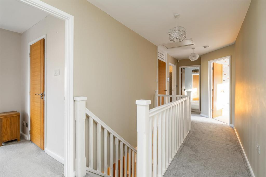 24 Warren Drive 23.jpg