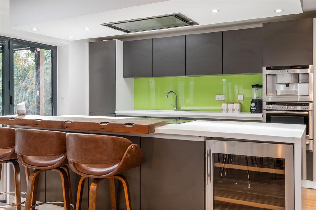 24 Warren Drive 16.jpg