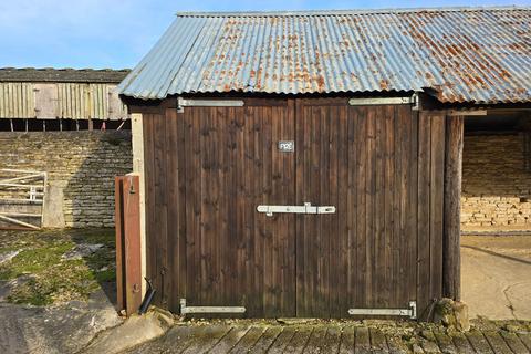 Storage to rent - Furzey Hill, Meysey Hampton, GL7