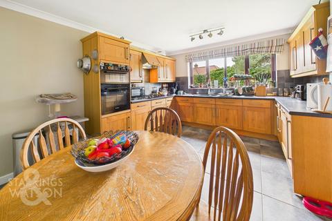 4 bedroom detached house for sale, Spruce Crescent, Poringland, Norwich