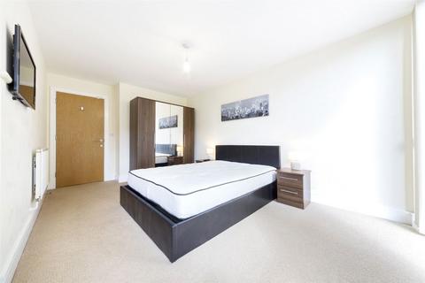 2 bedroom flat for sale, Millharbour, London E14