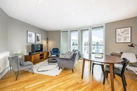 1 bedroom flat for sale, Quadrant Walk, London E14