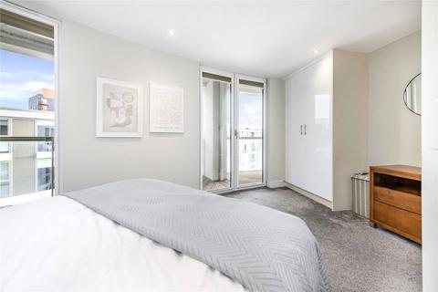 1 bedroom flat for sale, Quadrant Walk, London E14