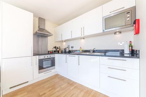 1 bedroom flat for sale, Lanterns Way, London E14