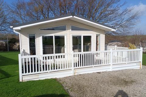 undefined, Crantock TR8