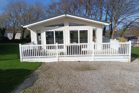 undefined, Crantock TR8