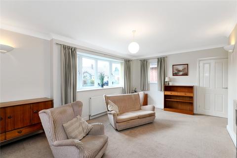 2 bedroom bungalow for sale, Pledwick Rise, Wakefield, West Yorkshire, WF2